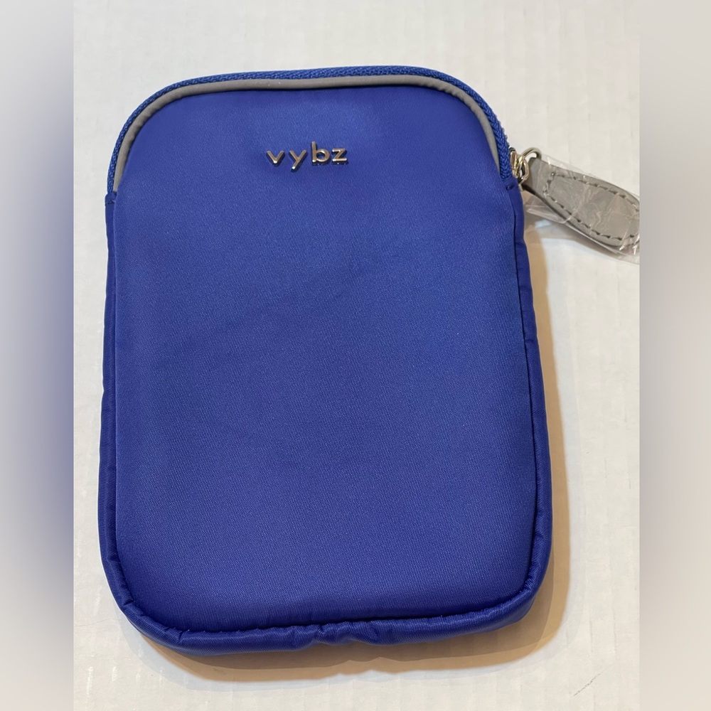 Vybz Blue Magnetic Pocket Pal w/Zippered Pocket & RFID Blocking - Sapphire Blue